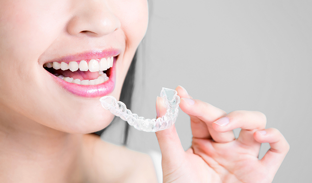 マウスピース矯正は部分矯正には不向き