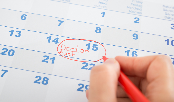 マウスピース矯正は治療期間が⻑引く可能性がある